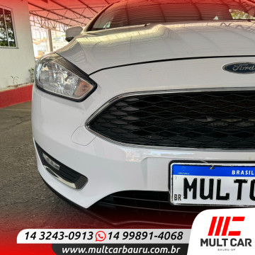 Focus Sedan 2.0 16V 4P SE POWERSHIFT FLEX
