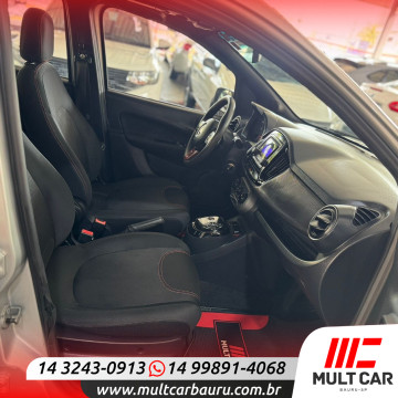 FIAT Uno 1.4 4P FLEX SPORTING DUALOGIC AUTOMATIZADO