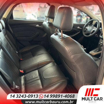 Focus Sedan 2.0 16V 4P SE POWERSHIFT FLEX