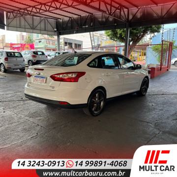 Focus Sedan 2.0 16V 4P SE POWERSHIFT FLEX