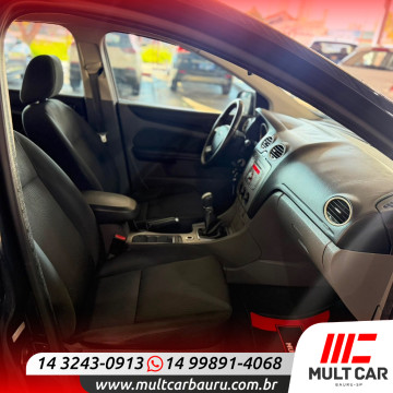 FORD Focus Hatch 1.6 4P GLX FLEX