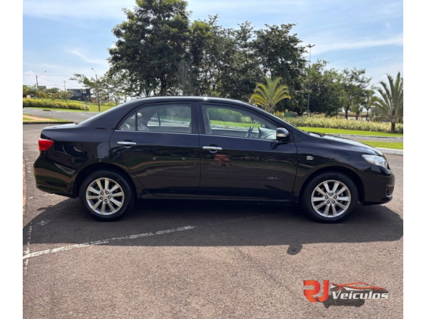 TOYOTA Corolla 2.0 16V 4P ALTIS FLEX AUTOMÁTICO