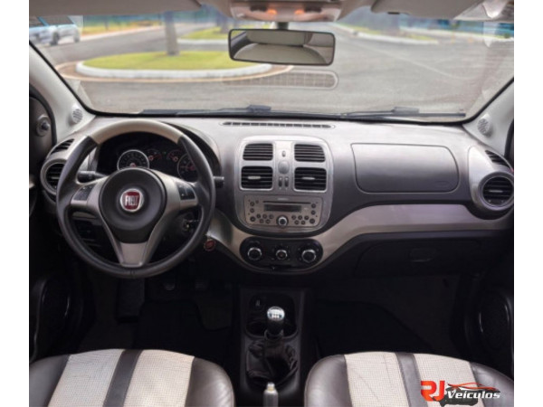 FIAT Siena 1.6 16V 4P ESSENCE FLEX