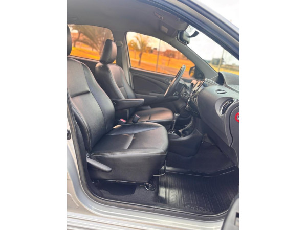TOYOTA Etios Sedan 1.5 16V 4P FLEX XLS AUTOMÁTICO