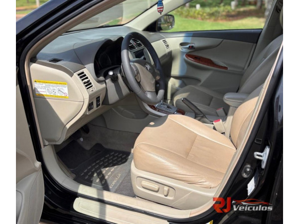 TOYOTA Corolla 2.0 16V 4P ALTIS FLEX AUTOMÁTICO