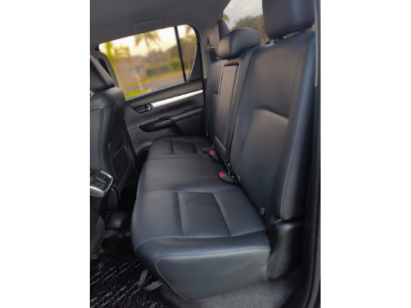 TOYOTA Hilux Caminhonete 2.8 16V SRX 4X4 TURBO DIESEL CABINE DUPLA AUTOMÁTICO