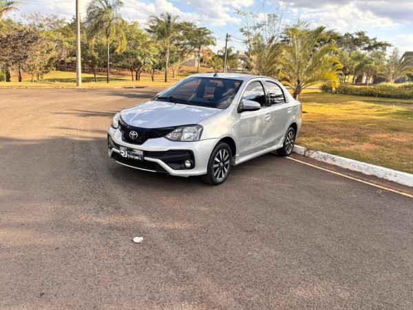 TOYOTA Etios Sedan 1.5 16V 4P FLEX XLS AUTOMÁTICO