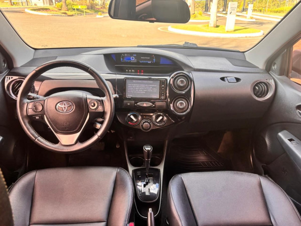 TOYOTA Etios Sedan 1.5 16V 4P FLEX XLS AUTOMÁTICO
