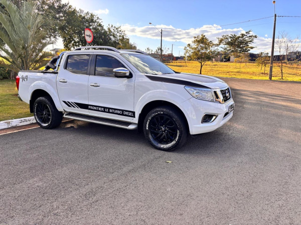 NISSAN Frontier 2.3 16V LE 4X4 CABINE DUPLA BI-TURBO DIESEL AUTOMÁTICO