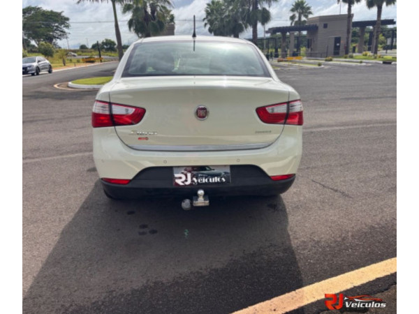 FIAT Siena 1.6 16V 4P ESSENCE FLEX