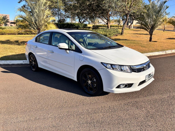 HONDA Civic 1.8 16V 4P FLEX EXS AUTOMÁTICO