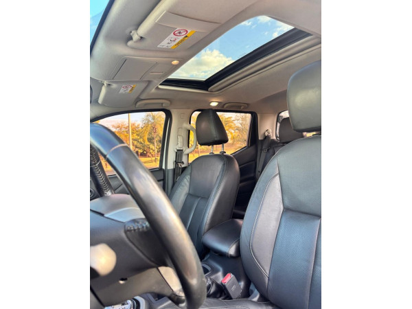 NISSAN Frontier 2.3 16V LE 4X4 CABINE DUPLA BI-TURBO DIESEL AUTOMÁTICO