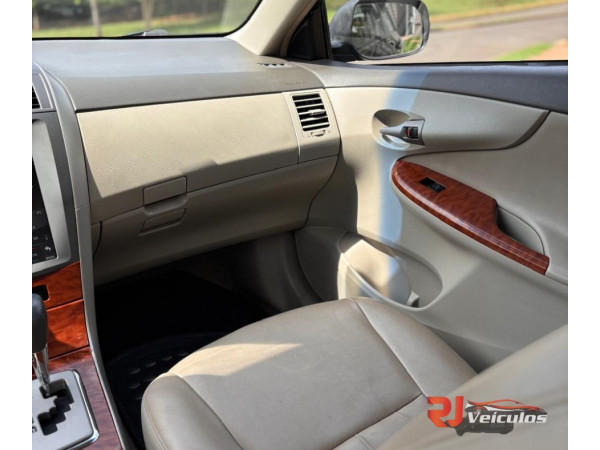 TOYOTA Corolla 2.0 16V 4P ALTIS FLEX AUTOMÁTICO