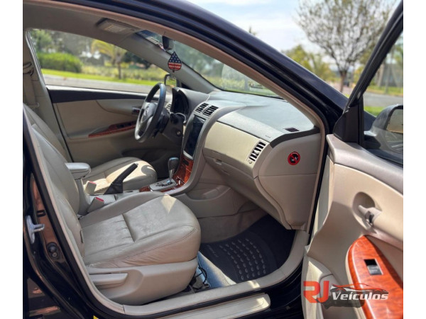 TOYOTA Corolla 2.0 16V 4P ALTIS FLEX AUTOMÁTICO