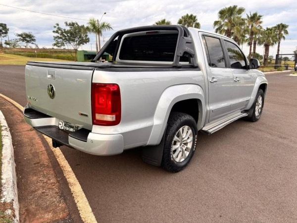 VOLKSWAGEN Amarok 2.0 16V 4X4 CABINE DUPLA COMFORTLINE TURBO INTERCOOLER AUTOMÁTICO