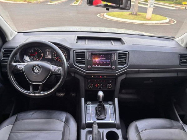 VOLKSWAGEN Amarok 2.0 16V 4X4 CABINE DUPLA COMFORTLINE TURBO INTERCOOLER AUTOMÁTICO