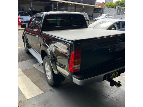 TOYOTA Hilux Caminhonete 3.0 4P SRV DIESEL CABINE DUPLA