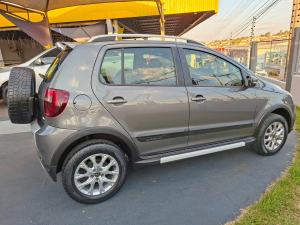 VOLKSWAGEN Crossfox 1.6 4P FLEX