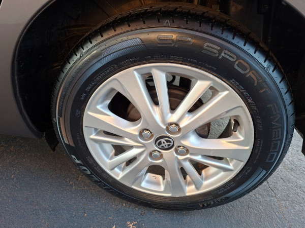 TOYOTA Yaris Hatch 1.3 16V 4P FLEX XL PLUS TECH MULTIDRIVE AUTOMÁTICO CVT