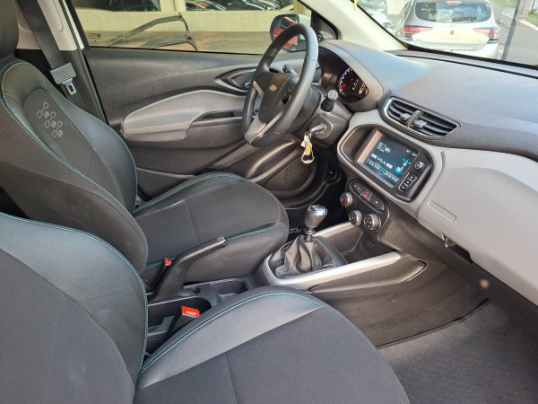 CHEVROLET Onix Hatch 1.4 4P FLEX LT