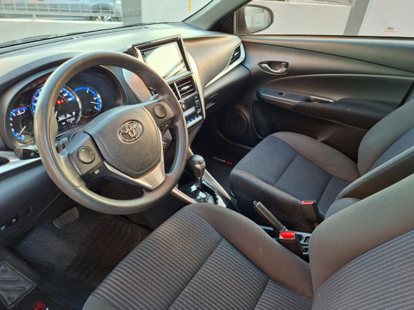 TOYOTA Yaris Hatch 1.3 16V 4P FLEX XL PLUS TECH MULTIDRIVE AUTOMÁTICO CVT
