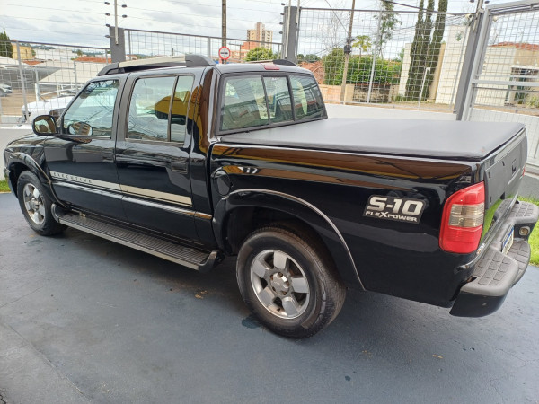 CHEVROLET S10 2.4 FLEX EXECUTIVE CABINE DUPLA