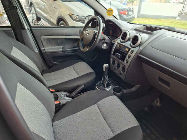 FORD Fiesta Sedan 1.6 4P CLASS FLEX