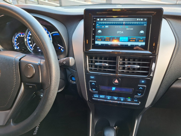 TOYOTA Yaris Hatch 1.3 16V 4P FLEX XL PLUS TECH MULTIDRIVE AUTOMÁTICO CVT