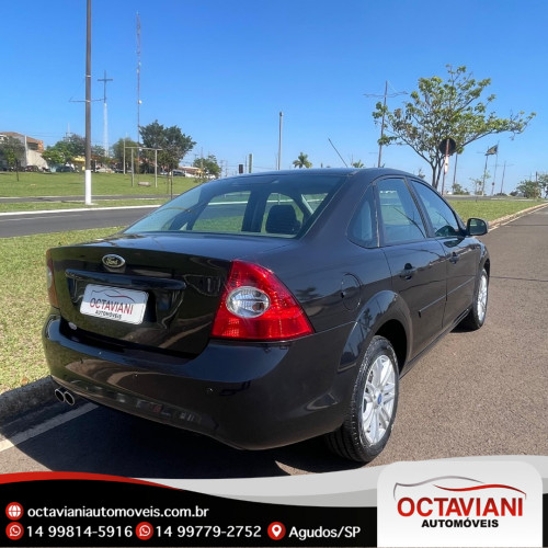 Focus Sedan 2.0 16V 4P GLX FLEX AUTOMÁTICO