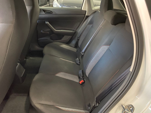 Polo Hatch 1.0 4P MPI TRACK