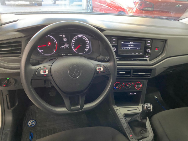 Polo Hatch 1.0 4P MPI TRACK