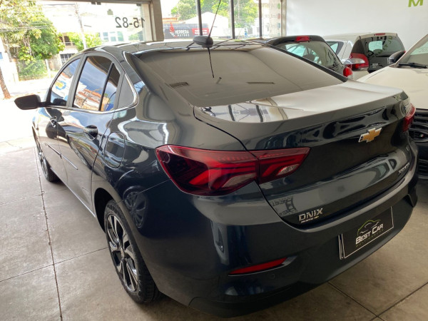 Onix Sedan 1.0 4P FLEX PREMIER PLUS TURBO AUTOMÁTICO