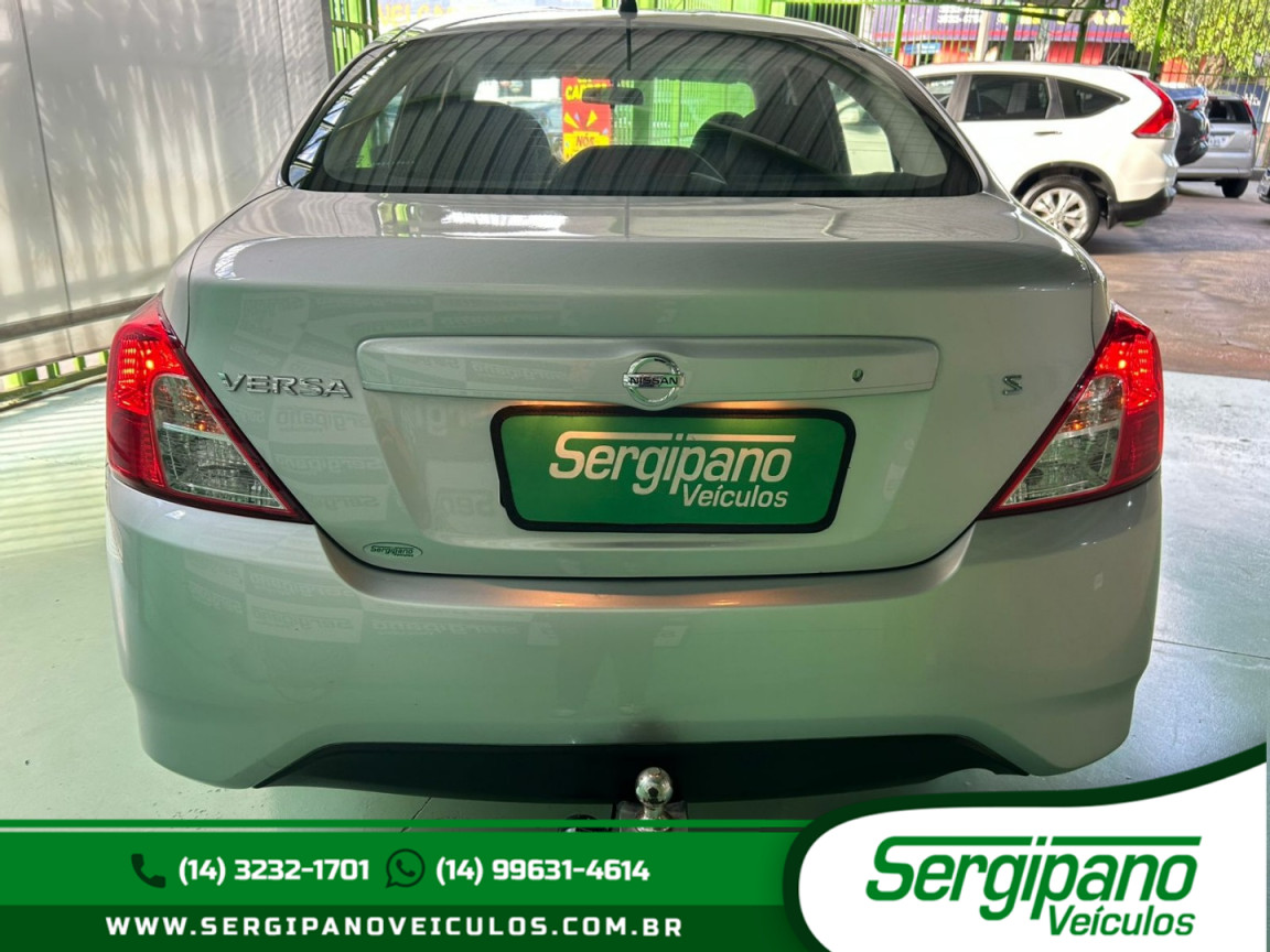 NISSAN Versa Sedan 1.0 4P FLEX S