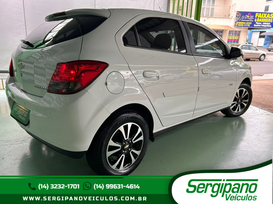 CHEVROLET Onix Hatch 1.4 4P FLEX LTZ AUTOMÁTICO