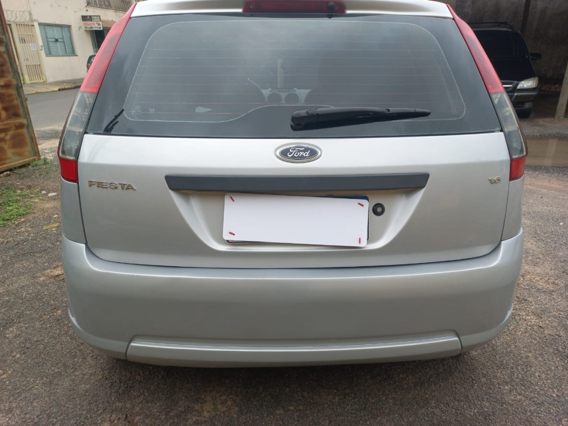 FORD Fiesta Hatch 1.6 4P FLEX
