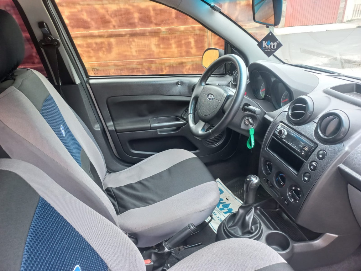 FORD Fiesta Hatch 1.6 4P FLEX
