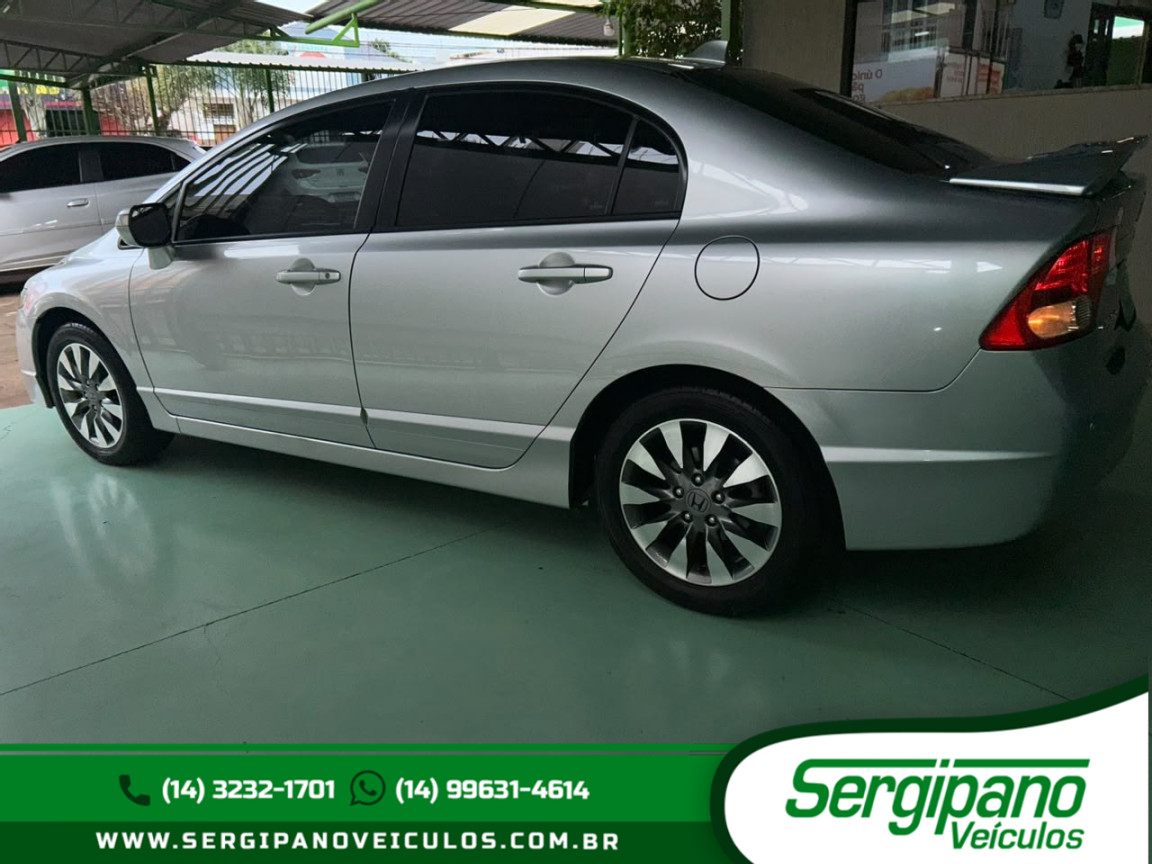 HONDA Civic 1.8 16V 4P FLEX LXL