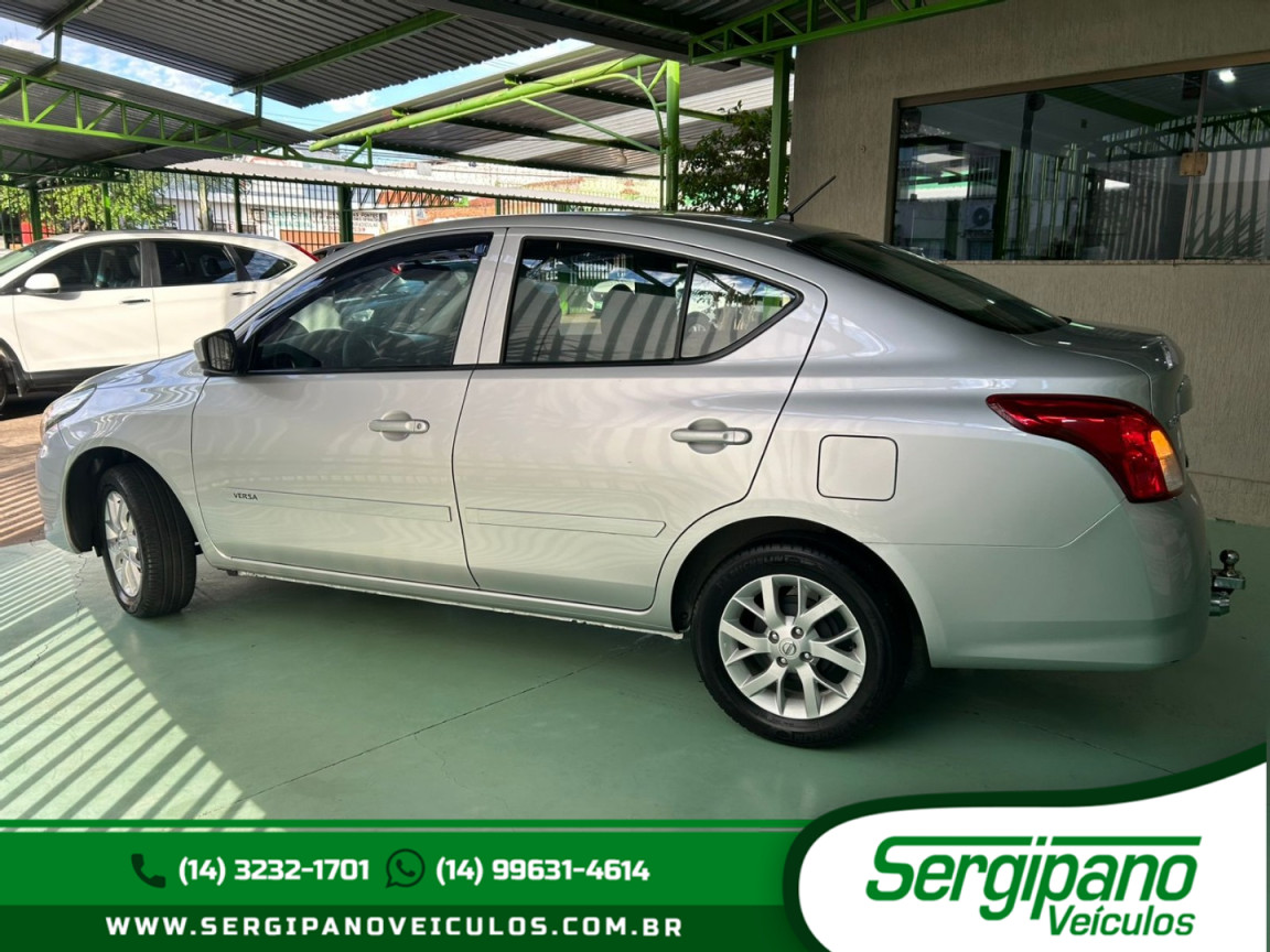 NISSAN Versa Sedan 1.0 4P FLEX S