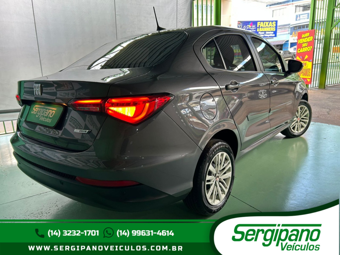 FIAT Cronos 1.3 4P FLEX DRIVE