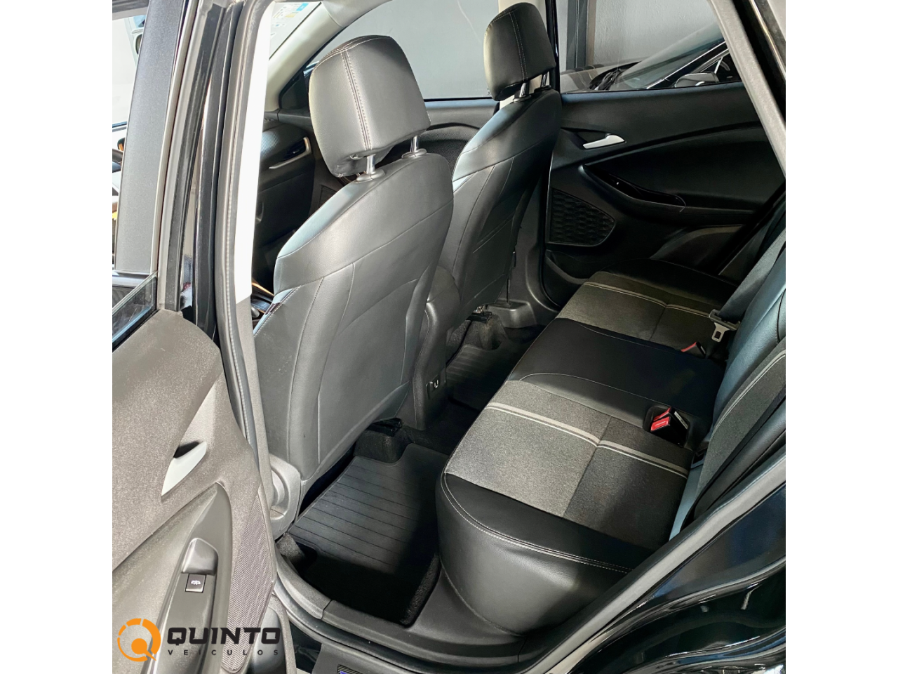 Tracker 1.0 4P FLEX TURBO LTZ AUTOMÁTICO