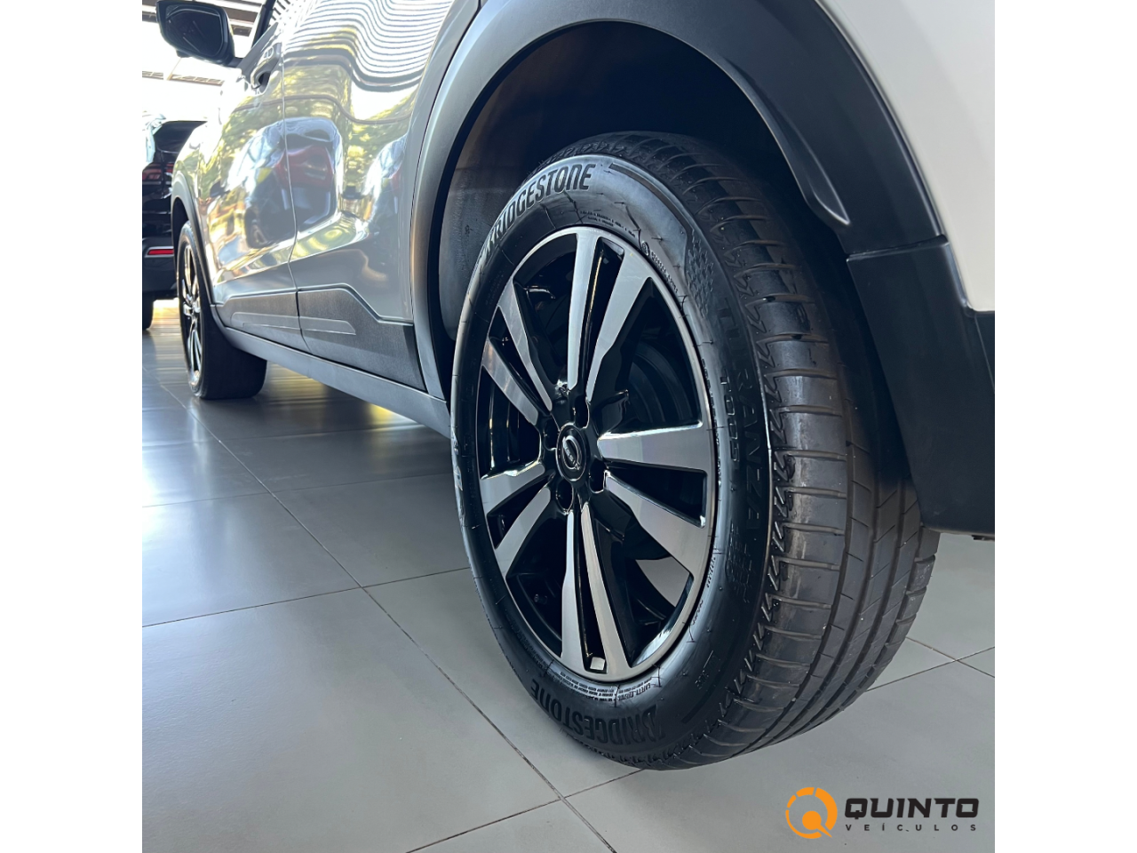 Kicks 1.6 16V 4P FLEXSTART EXCLUSIVE XTRONIC AUTOMÁTICO CVT