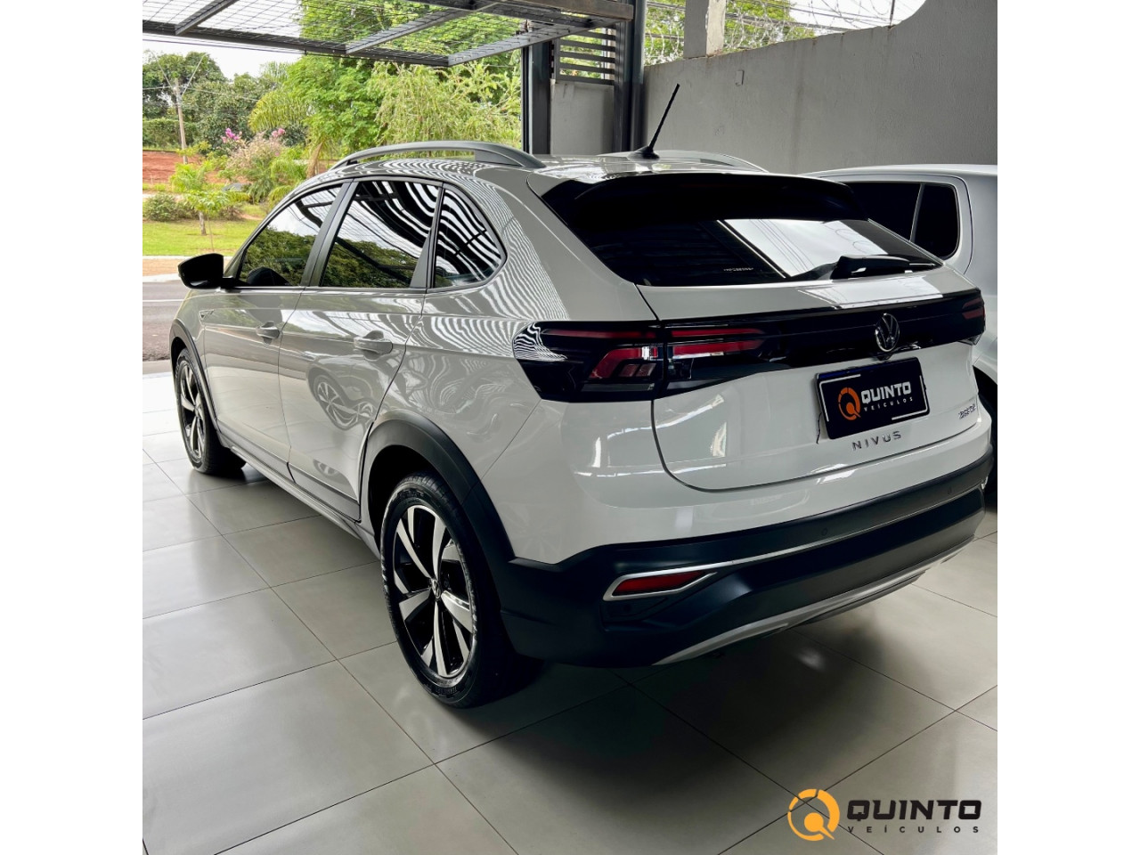 Nivus 1.0 4P FLEX 200 TSI HIGHLINE TURBO AUTOMÁTICO