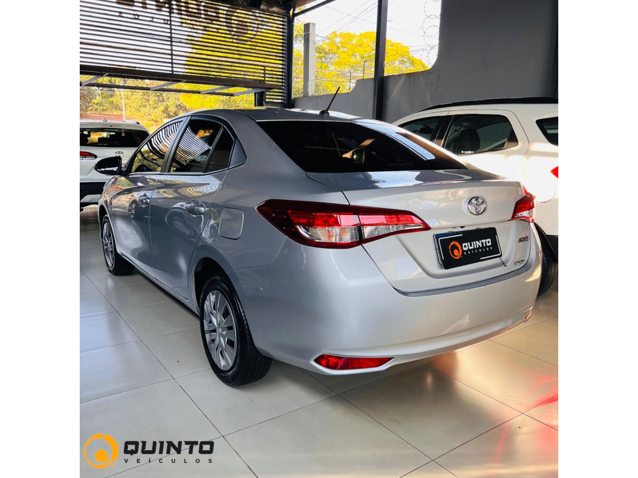 Yaris Sedan 1.5 16V 4P FLEX XL MULTIDRIVE AUTOMÁTICO CVT