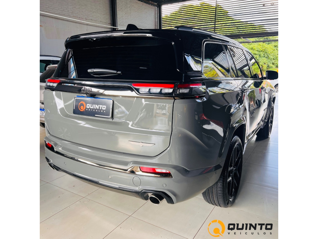 Commander 2.0 16V 4P HURRICANE 4 TURBO BLACKHAWK AUTOMÁTICO AT9