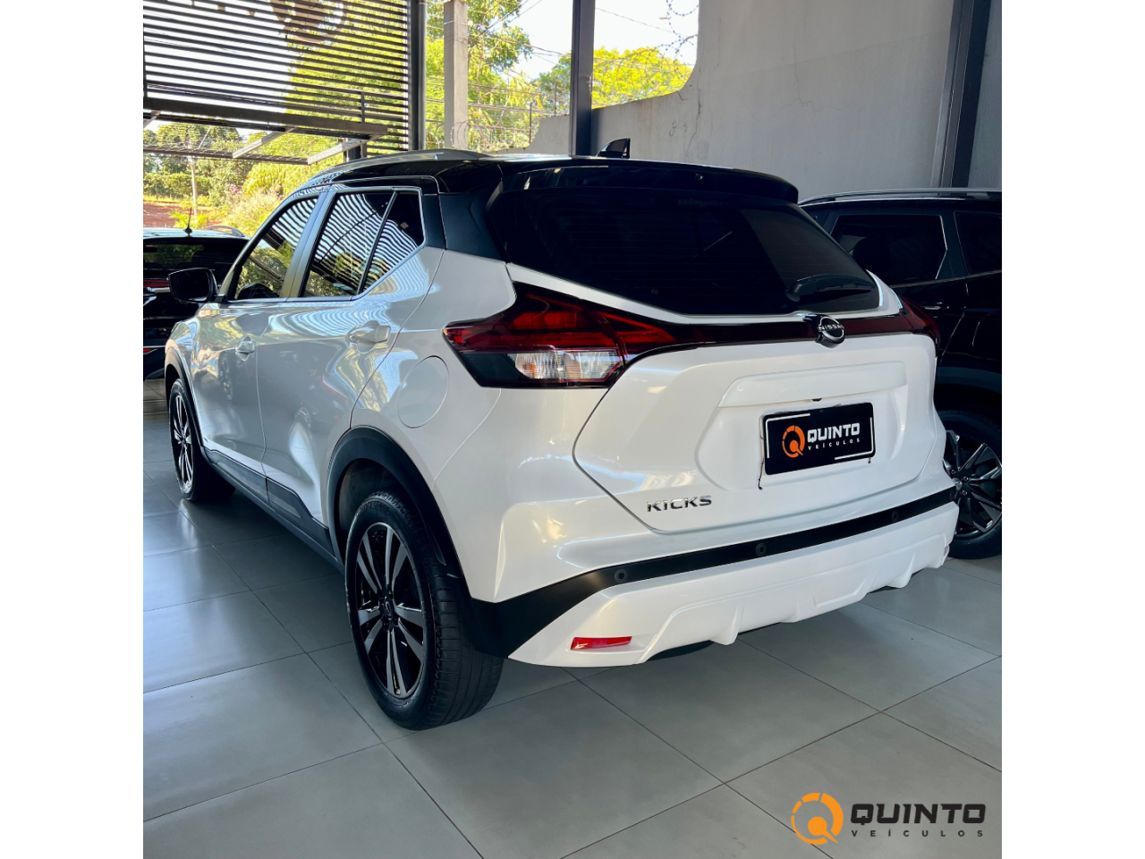 Kicks 1.6 16V 4P FLEXSTART EXCLUSIVE XTRONIC AUTOMÁTICO CVT