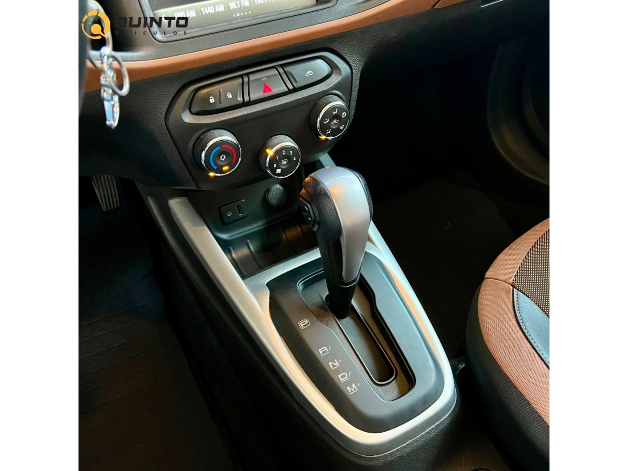 Onix Hatch 1.4 4P FLEX ACTIV AUTOMÁTICO