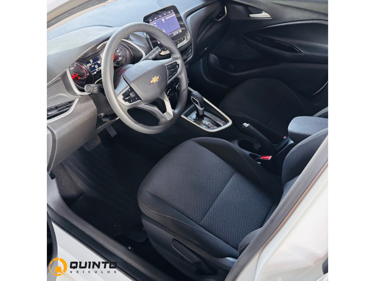 Onix Hatch 1.0 4P FLEX LT TURBO AUTOMÁTICO