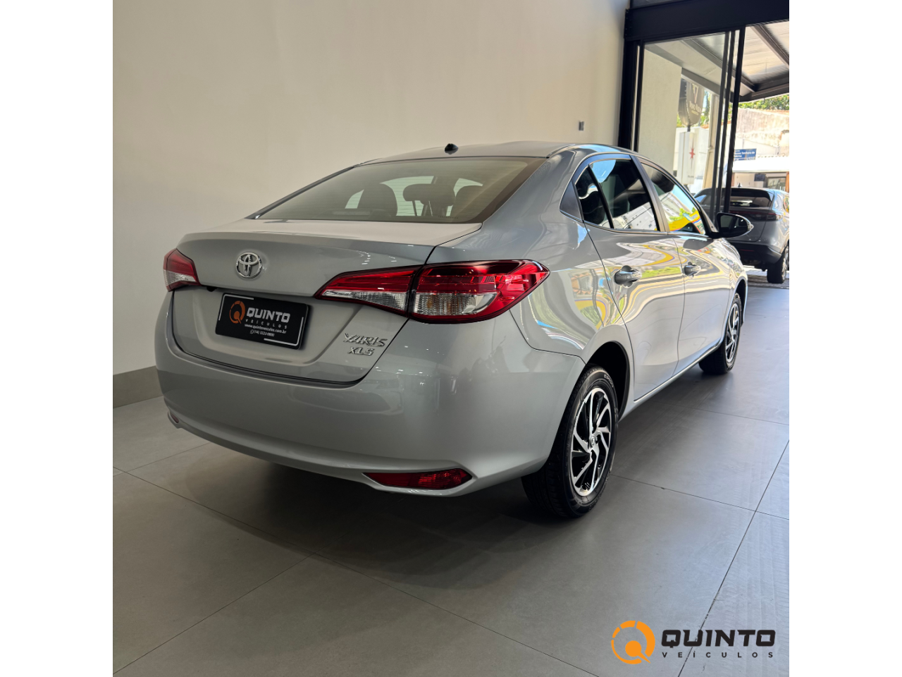 Yaris Sedan 1.5 16V 4P FLEX XLS MULTIDRIVE AUTOMÁTICO CVT