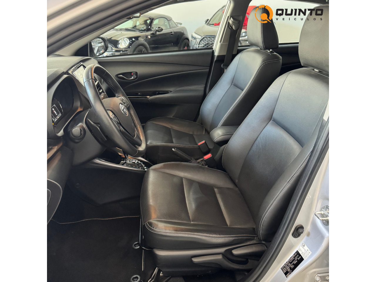 Yaris Sedan 1.5 16V 4P FLEX XLS MULTIDRIVE AUTOMÁTICO CVT