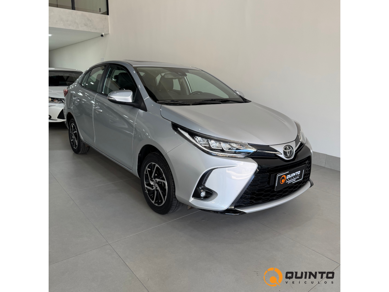 Yaris Sedan 1.5 16V 4P FLEX XLS MULTIDRIVE AUTOMÁTICO CVT